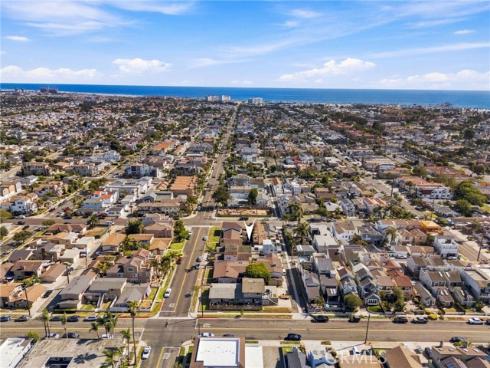 1209 Huntington Street, Huntington Beach, CA