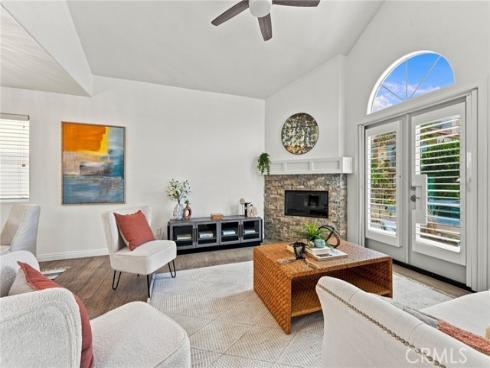 1209 Huntington Street, Huntington Beach, CA