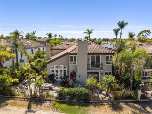 6461 Morningside Drive, Huntington Beach, CA
