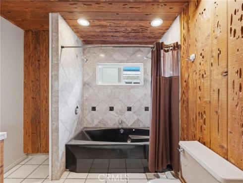21241 Lochlea Lane, Huntington Beach, CA