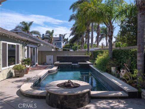 21241 Lochlea Lane, Huntington Beach, CA
