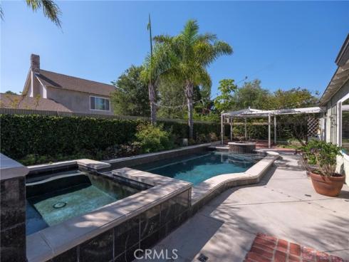 21241 Lochlea Lane, Huntington Beach, CA