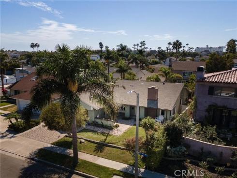 21241 Lochlea Lane, Huntington Beach, CA
