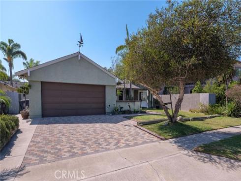 21241 Lochlea Lane, Huntington Beach, CA