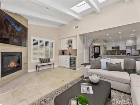 610 21st Street , Huntington Beach, CA
