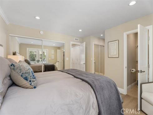 610 21st Street , Huntington Beach, CA