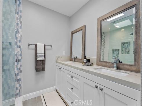 610 21st Street , Huntington Beach, CA