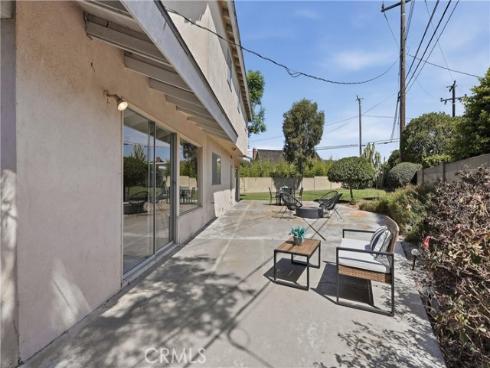 17372 Mira Loma Circle, Huntington Beach, CA