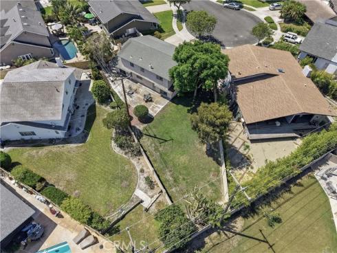 17372 Mira Loma Circle, Huntington Beach, CA