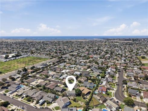 17372 Mira Loma Circle, Huntington Beach, CA