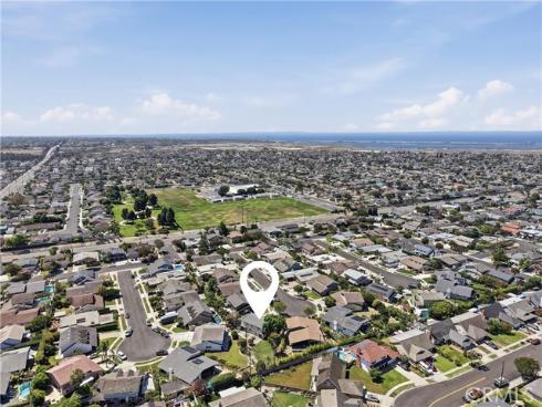 17372 Mira Loma Circle, Huntington Beach, CA