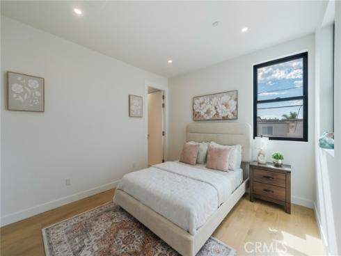 424 20th , Huntington Beach, CA