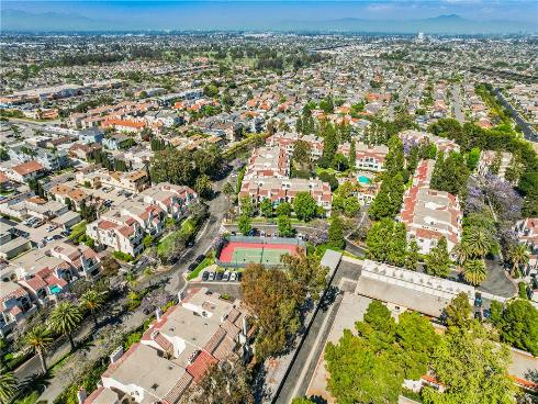 5071 Dorado Drive 106 , Huntington Beach, CA