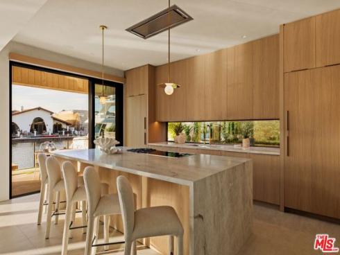 3271 Easter Circle, Huntington Beach, CA