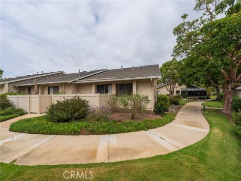 8885 Modoc 1206A Circle, Huntington Beach, CA