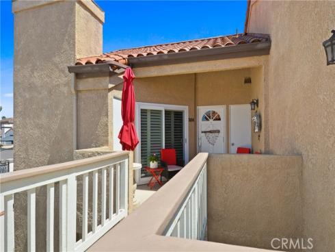 2000 Pacific Coast Hwy Apt 308 , Huntington Beach, CA