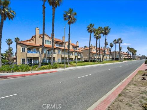 2000 Pacific Coast Hwy Apt 308 , Huntington Beach, CA