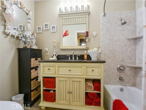 2000 Pacific Coast Hwy Apt 308 , Huntington Beach, CA