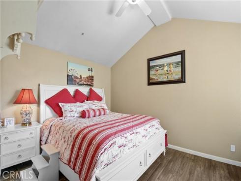 2000 Pacific Coast Hwy Apt 308 , Huntington Beach, CA
