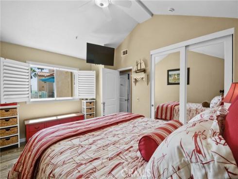 2000 Pacific Coast Hwy Apt 308 , Huntington Beach, CA
