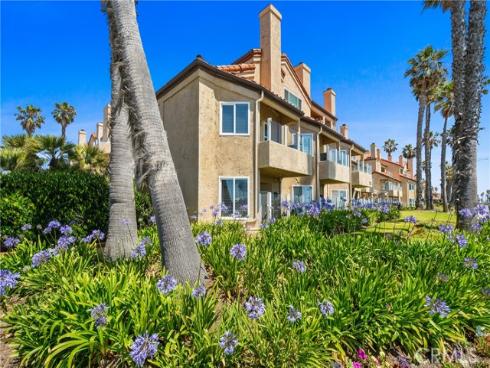 2000 Pacific Coast Hwy Apt 308 , Huntington Beach, CA