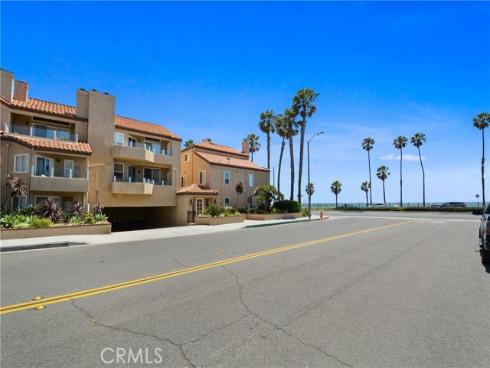 2000 Pacific Coast Hwy Apt 308 , Huntington Beach, CA