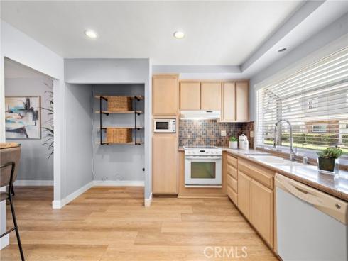 8215 Deerfield Drive, Huntington Beach, CA