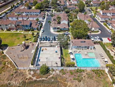 8215 Deerfield Drive, Huntington Beach, CA