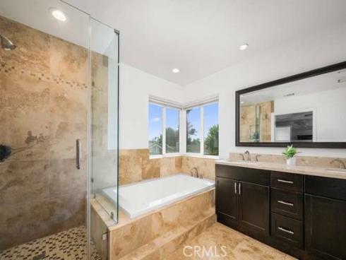20652 Chaucer Lane, Huntington Beach, CA