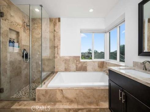 20652 Chaucer Lane, Huntington Beach, CA