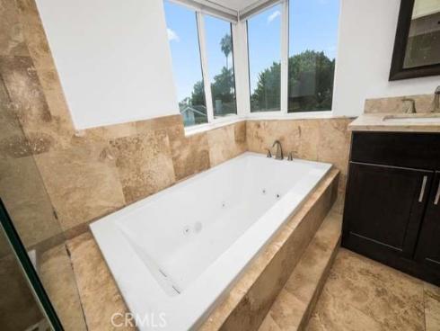 20652 Chaucer Lane, Huntington Beach, CA