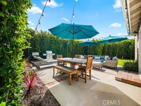20652 Chaucer Lane, Huntington Beach, CA