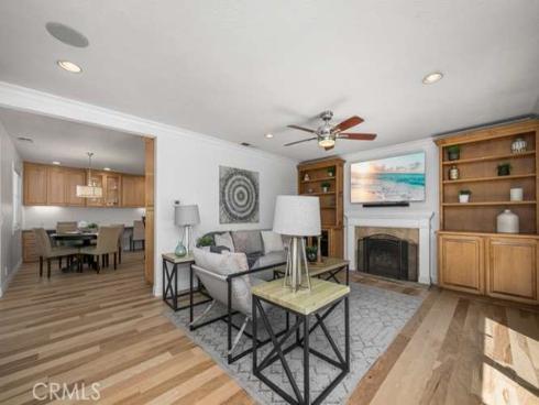 20652 Chaucer Lane, Huntington Beach, CA