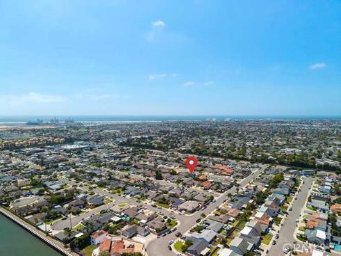 20652 Chaucer Lane, Huntington Beach, CA