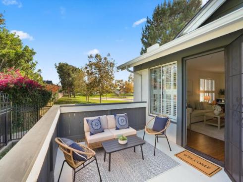 18242 Parkview 208 Lane, Huntington Beach, CA