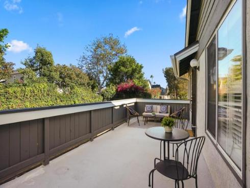 18242 Parkview 208 Lane, Huntington Beach, CA