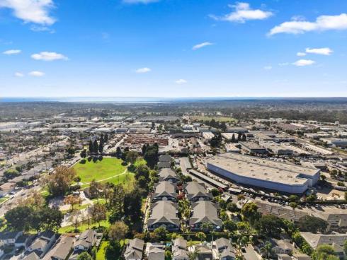 18242 Parkview 208 Lane, Huntington Beach, CA
