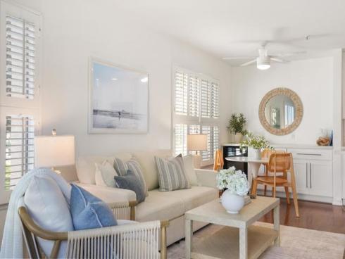 18242 Parkview 208 Lane, Huntington Beach, CA
