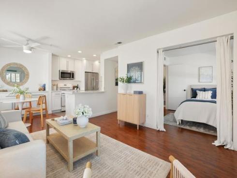 18242 Parkview 208 Lane, Huntington Beach, CA
