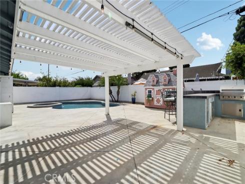 5792 Venturi Drive, Huntington Beach, CA