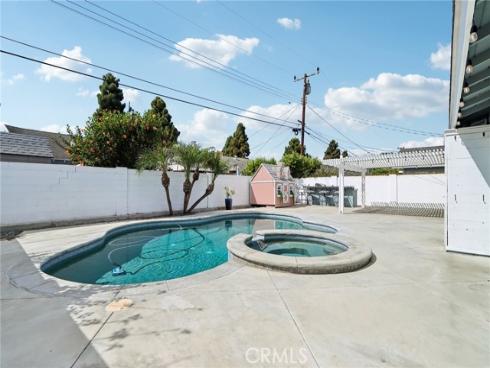 5792 Venturi Drive, Huntington Beach, CA