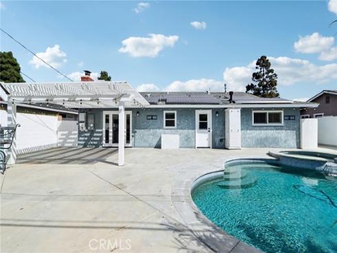 5792  Venturi   Drive, Huntington Beach, CA