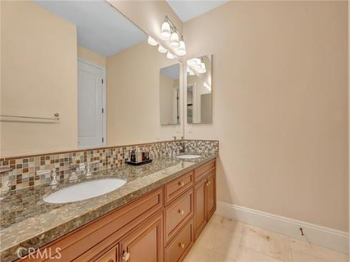 17441 Suffolk Lane, Huntington Beach, CA