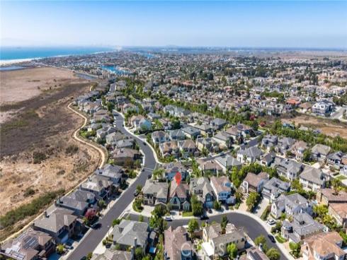 17441 Suffolk Lane, Huntington Beach, CA