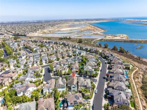 17441 Suffolk Lane, Huntington Beach, CA