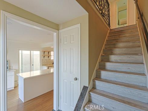 218  16th  A , Huntington Beach, CA