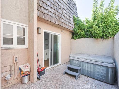 218  16th  A , Huntington Beach, CA