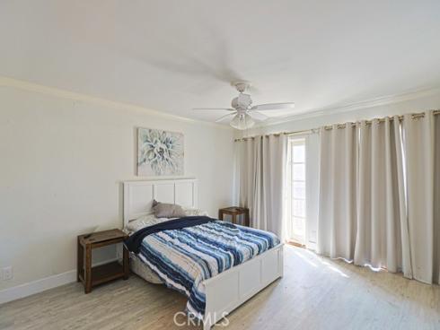 218  16th  A , Huntington Beach, CA