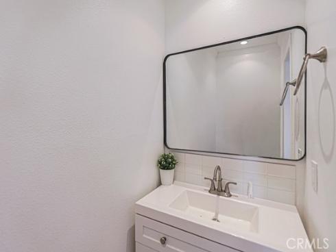218  16th  A , Huntington Beach, CA