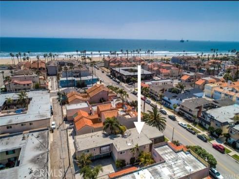 218  16th  A , Huntington Beach, CA